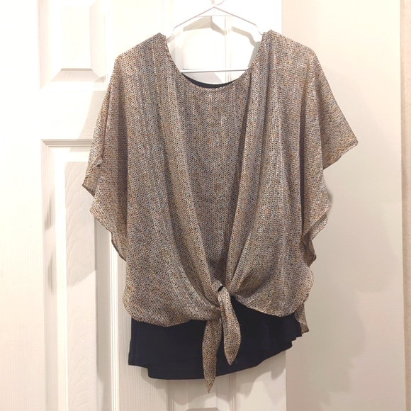 Black and Tan Patterned Blouse - Picture 1 of 6